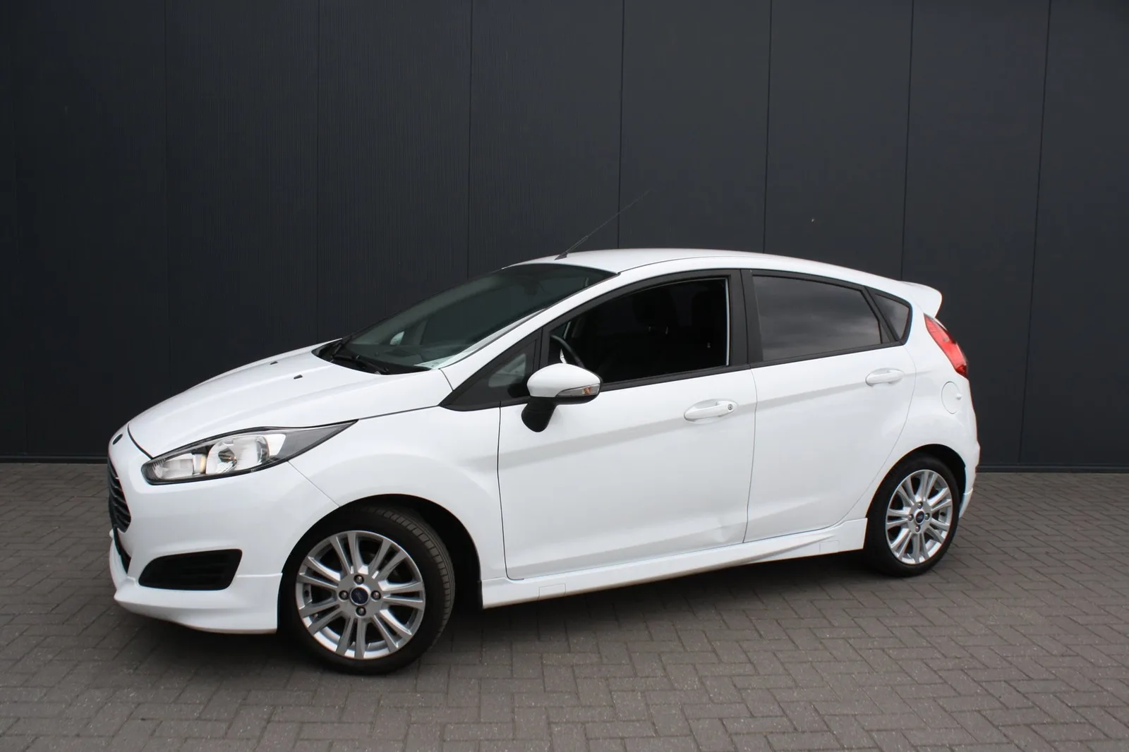 Ford Fiesta (2014) — foto 1