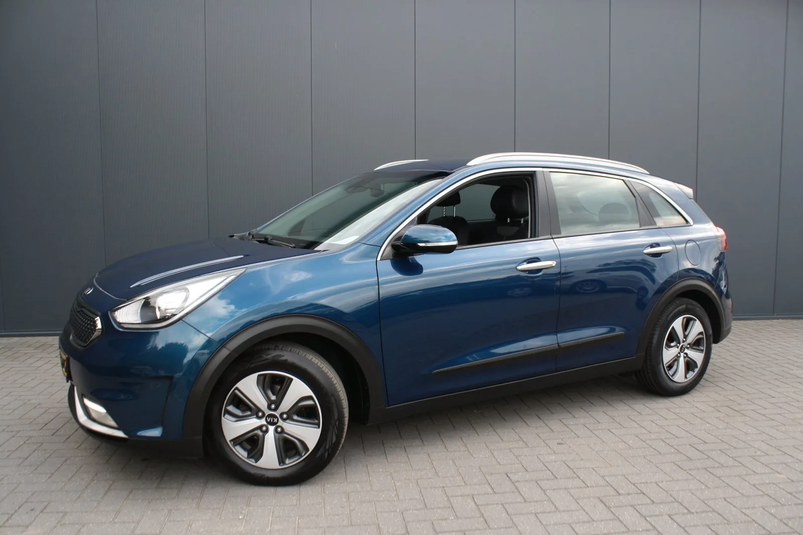Kia Niro (2016) — foto 1