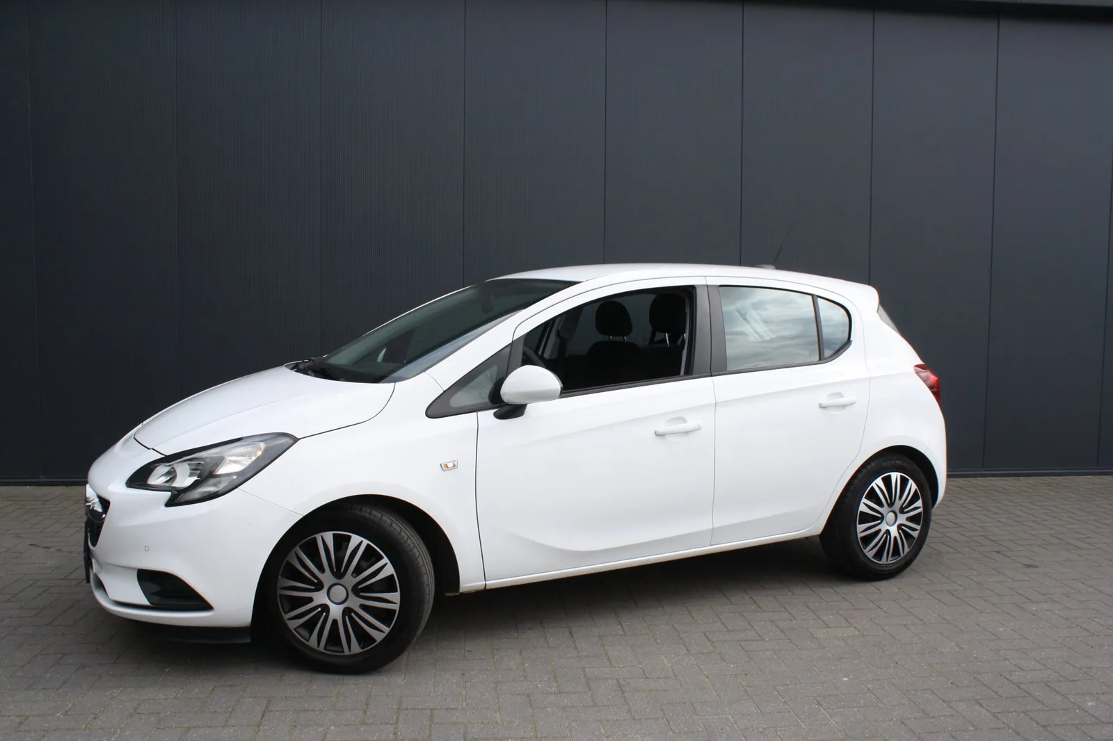 Opel Corsa (2015) — foto 1