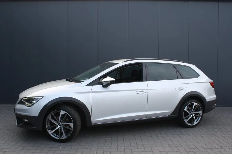 SEAT Leon (2015)