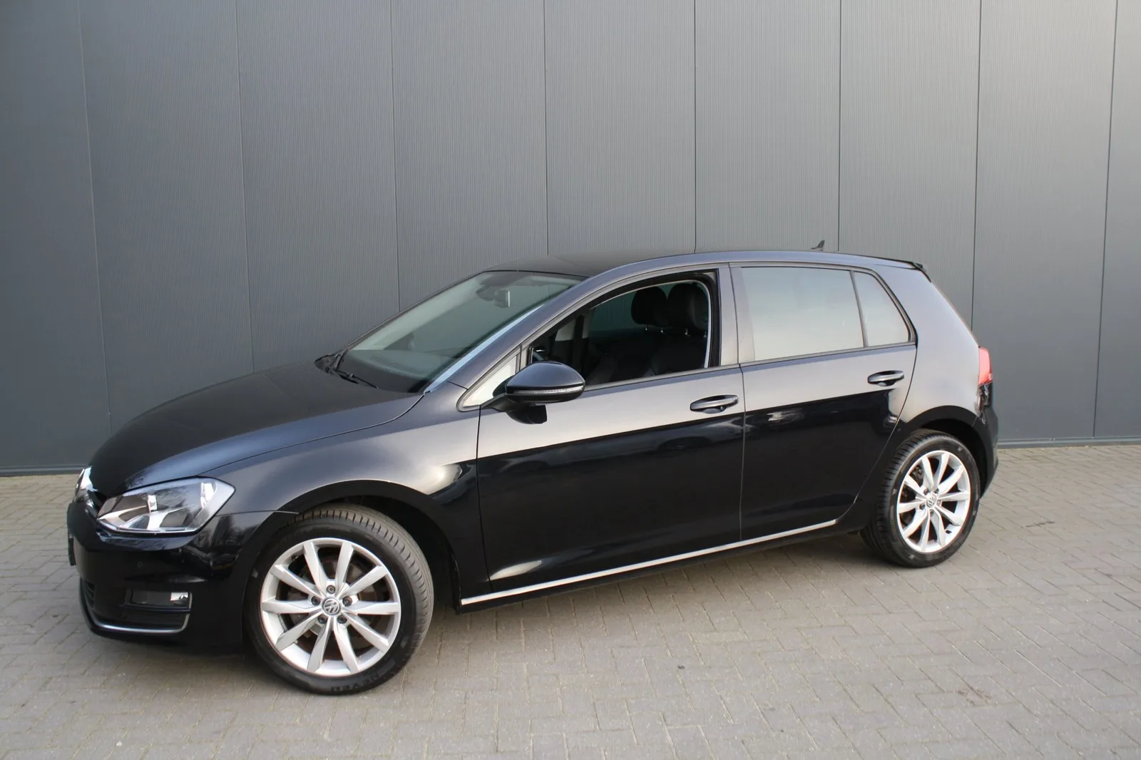 Volkswagen Golf (2015) — foto 1