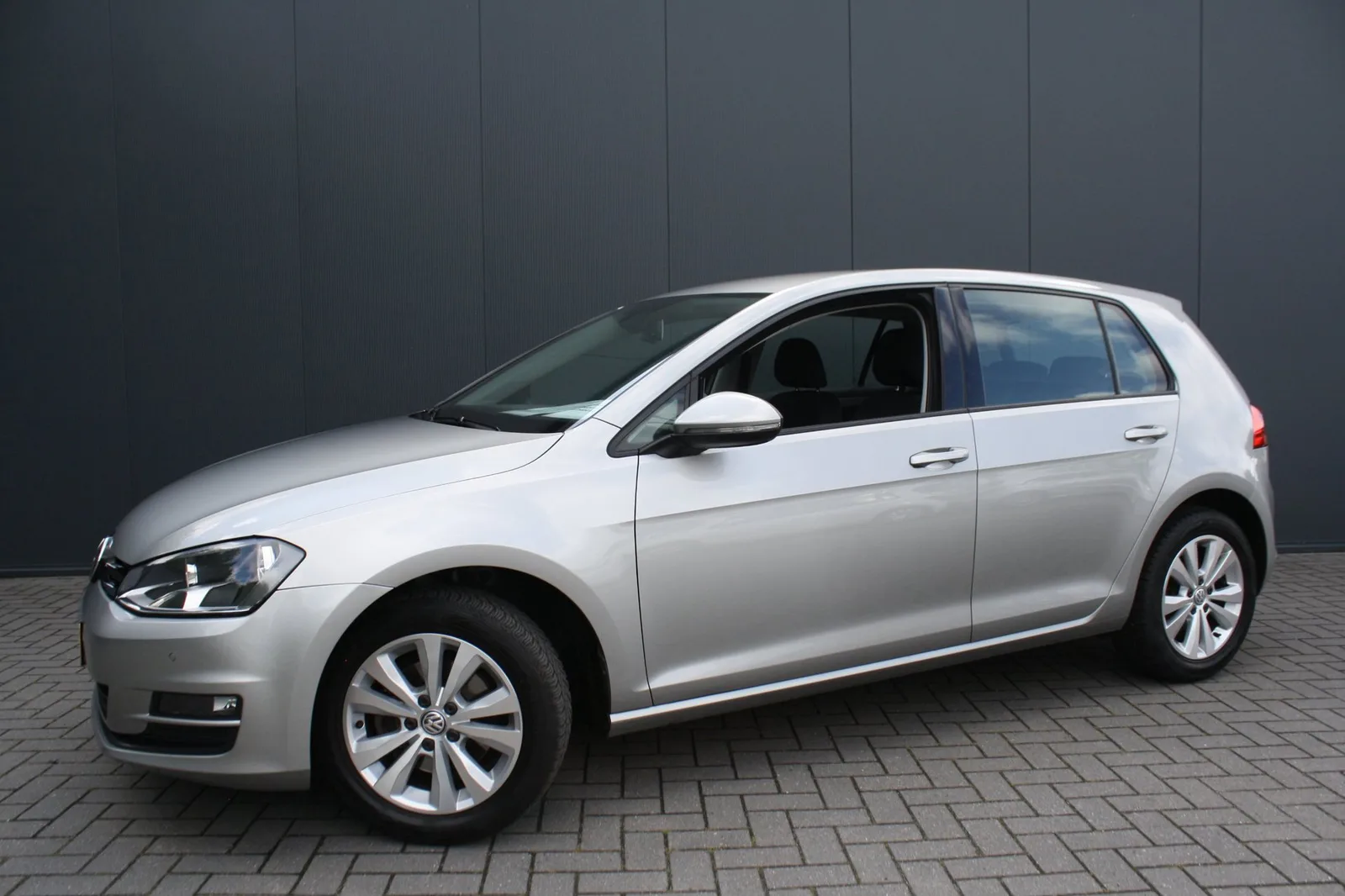 Volkswagen Golf (2016) — foto 1