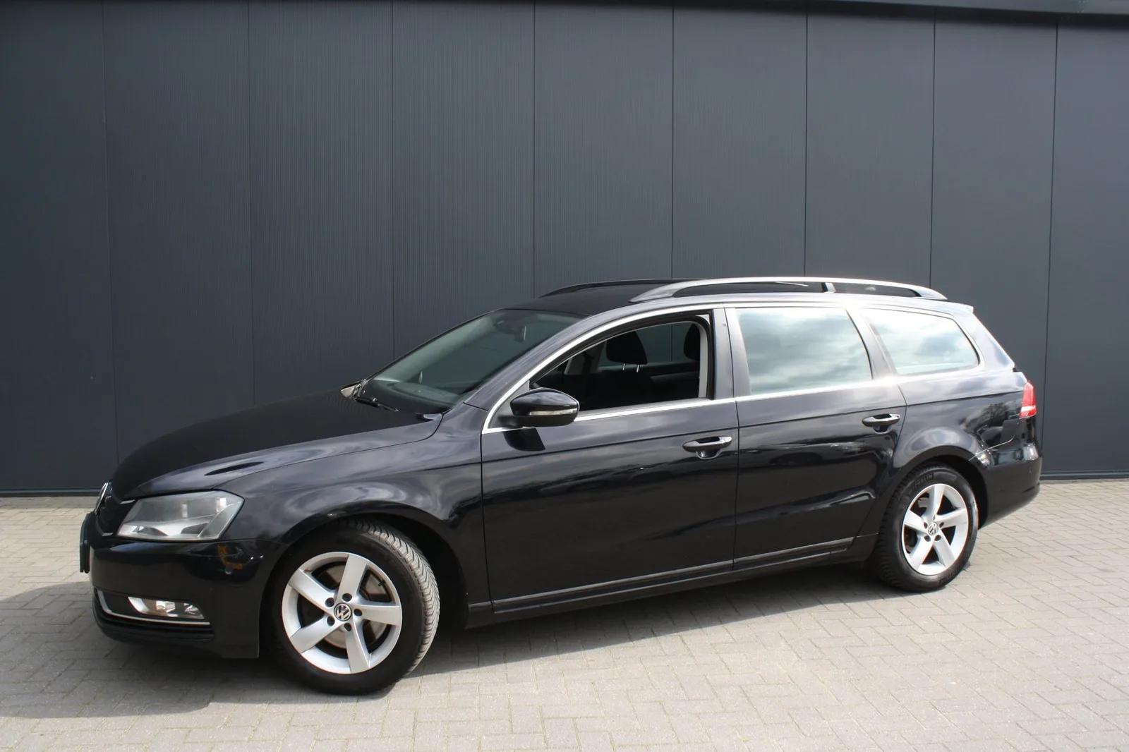 Volkswagen Passat (2013) — foto 1