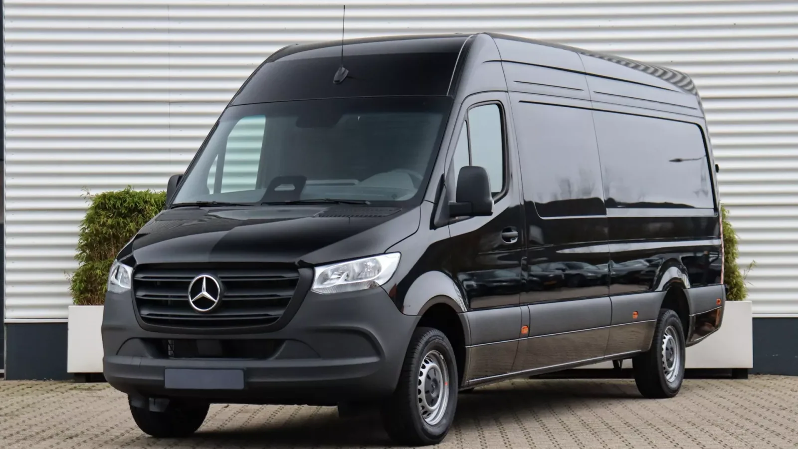 Mercedes-Benz Sprinter (2024) — foto 1