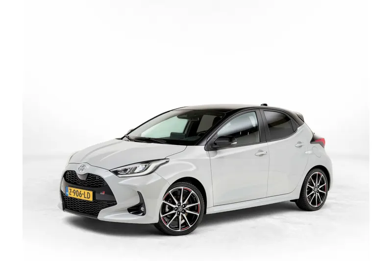 Toyota Yaris (2024)
