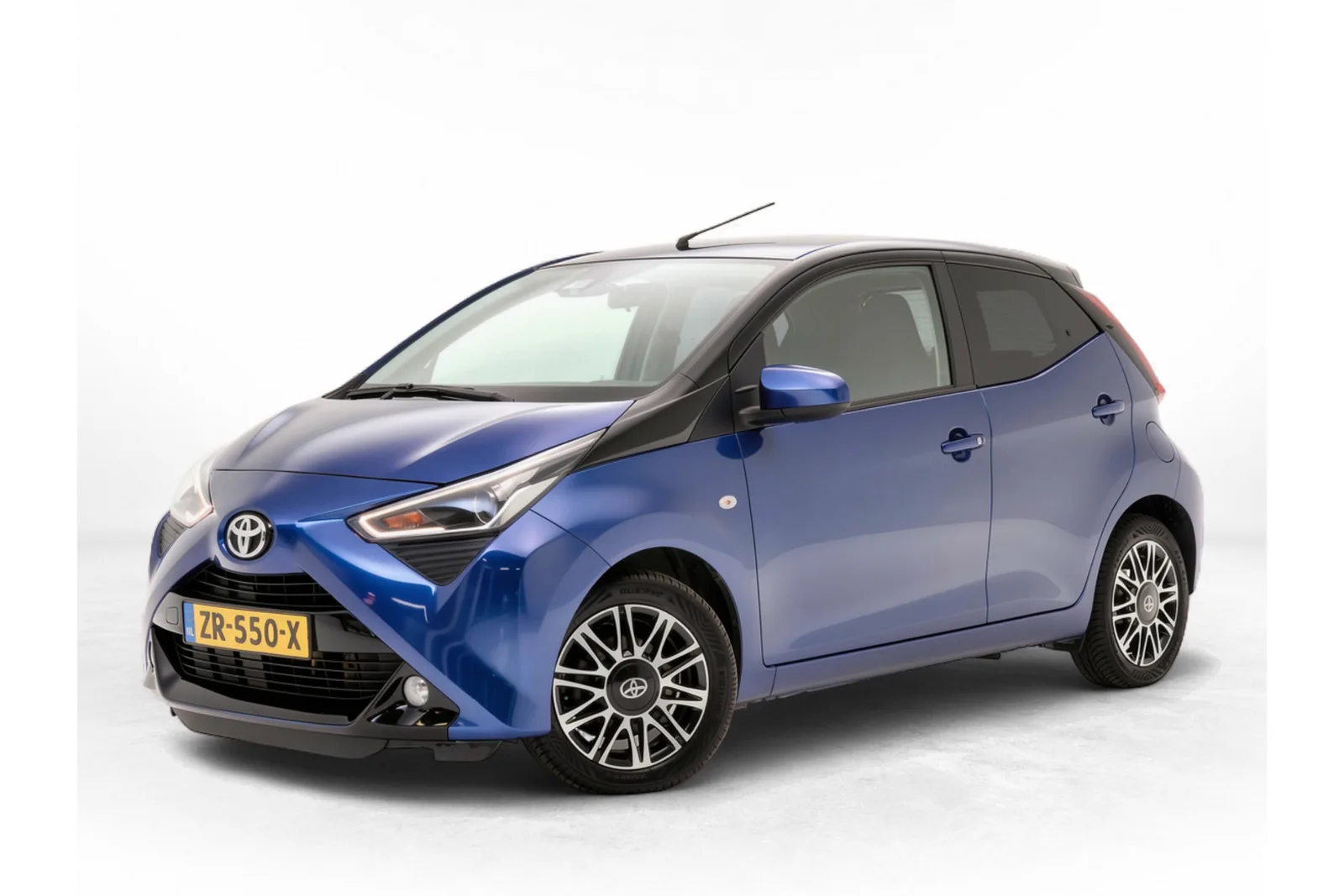 Toyota Aygo (2019) — foto 1