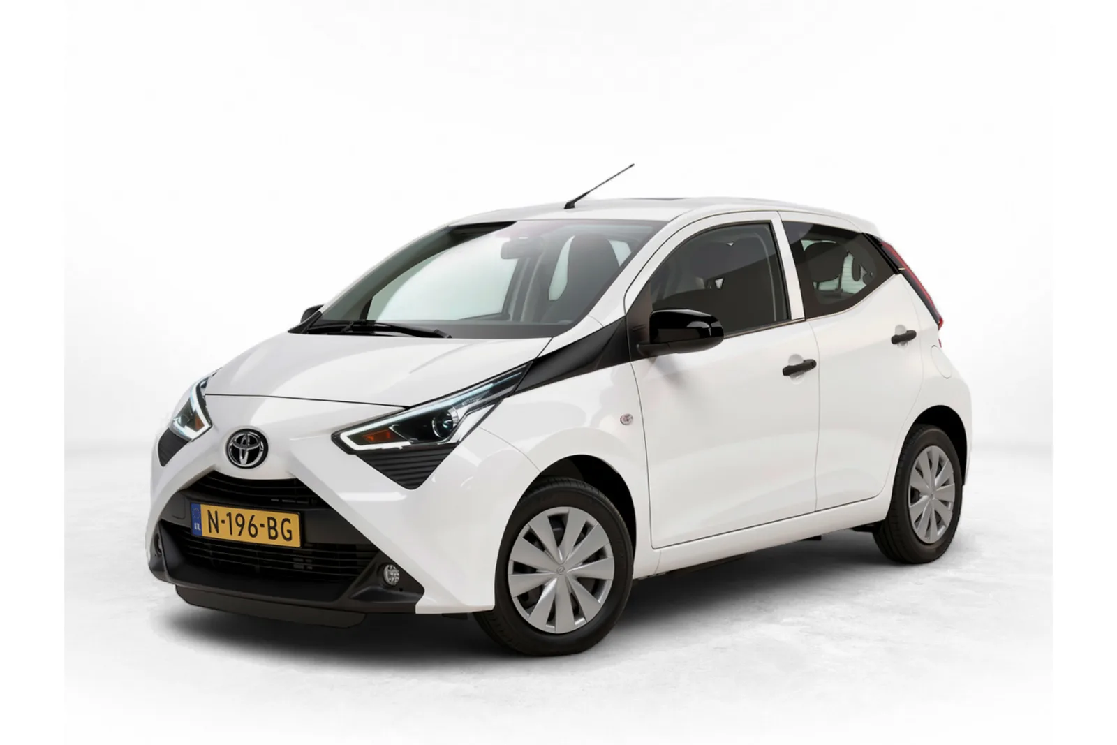 Toyota Aygo (2021) — foto 1