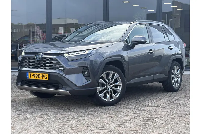 Toyota RAV4 (2023)