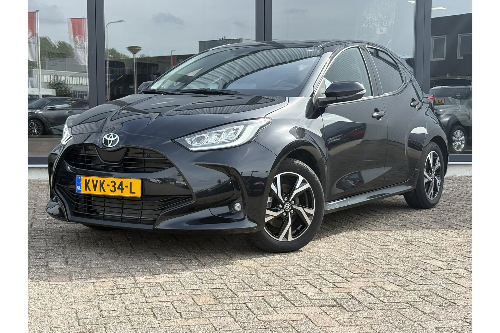 Toyota Yaris (2025) — foto 1