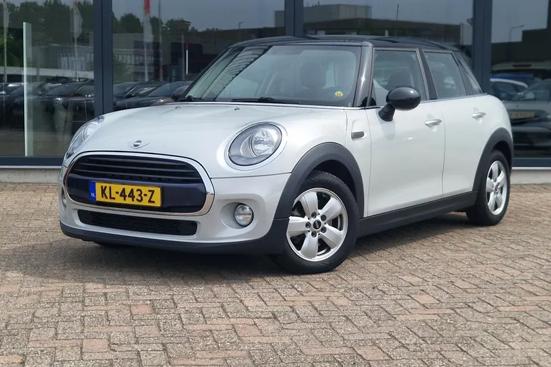 MINI Cooper (2016)