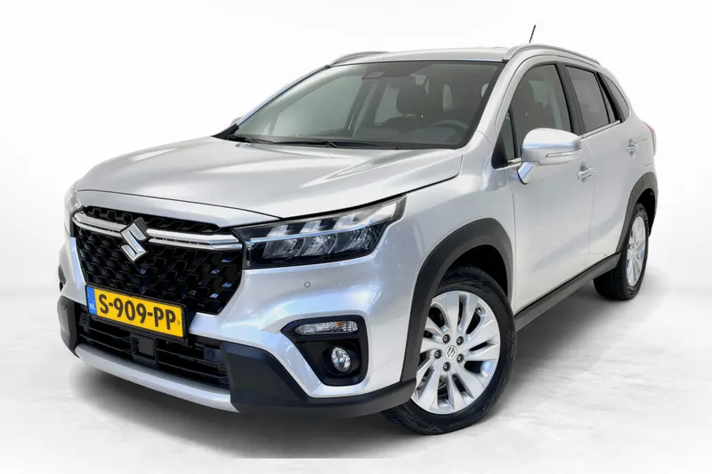 Suzuki S-Cross (2023)