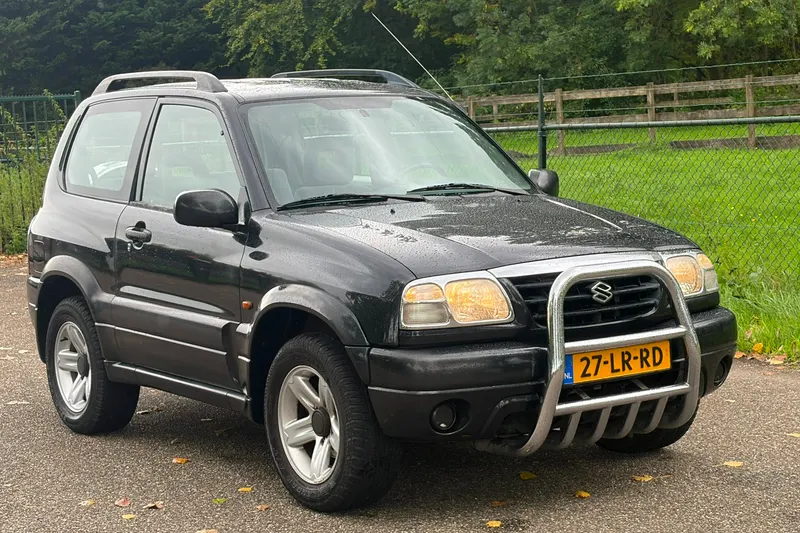 Suzuki Grand Vitara (2003)