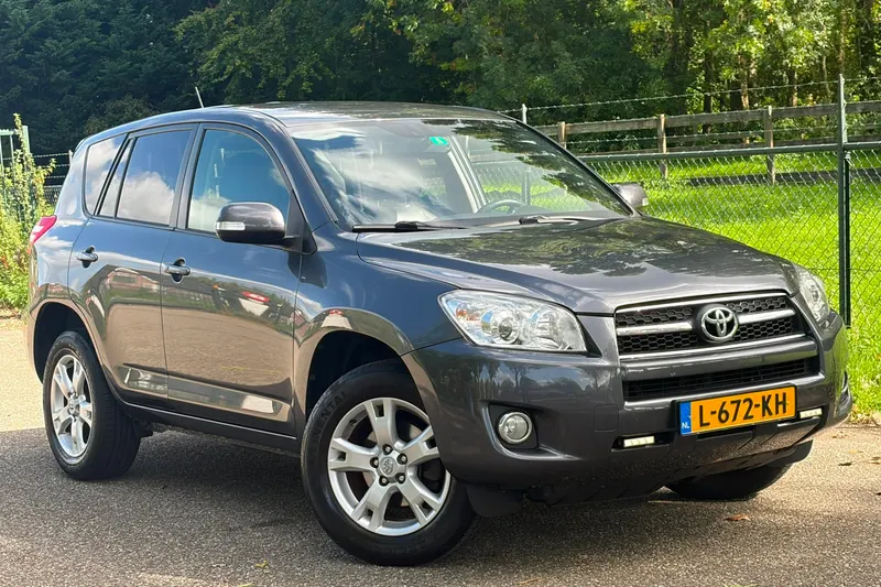 Toyota RAV4 (2010)