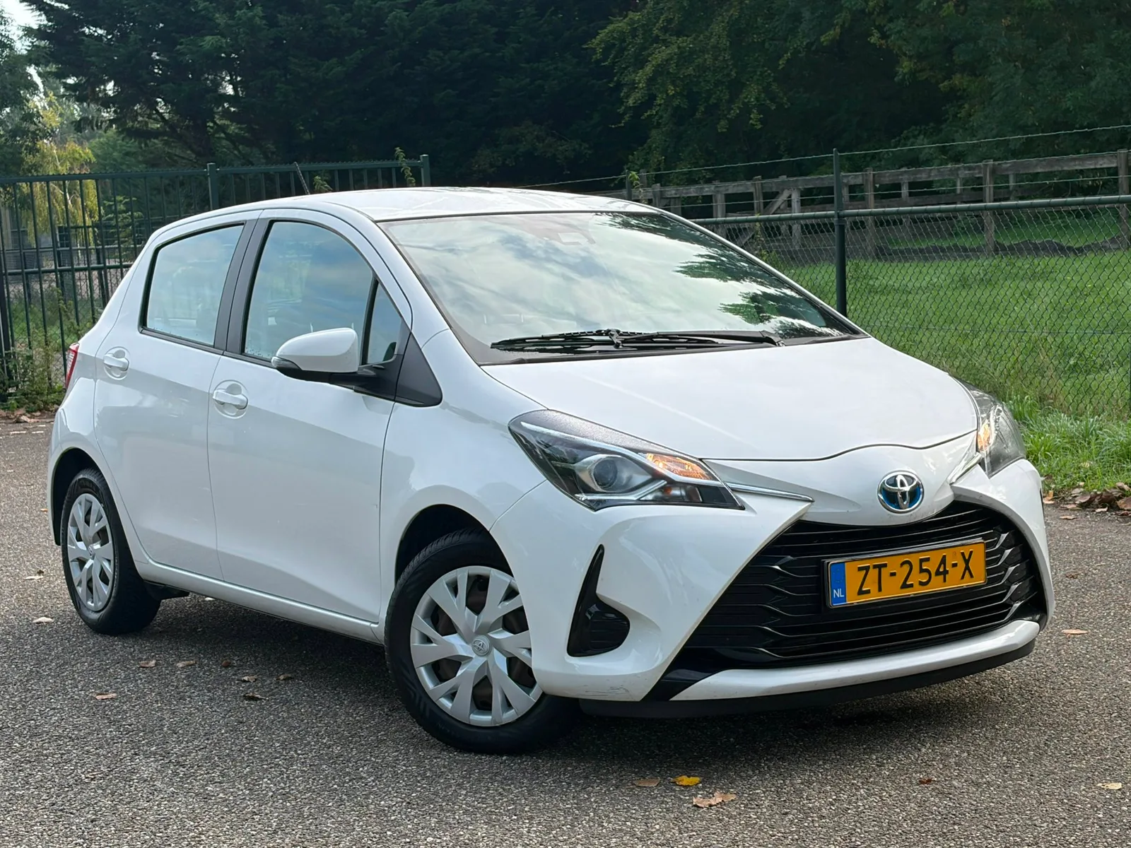 Toyota Yaris (2019) — foto 1