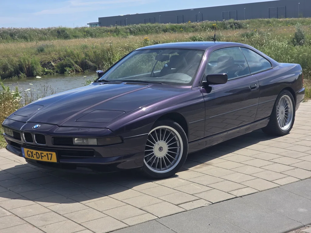 BMW 8-Serie (1993) — foto 1