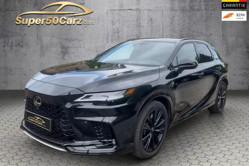 Lexus RX (2023)