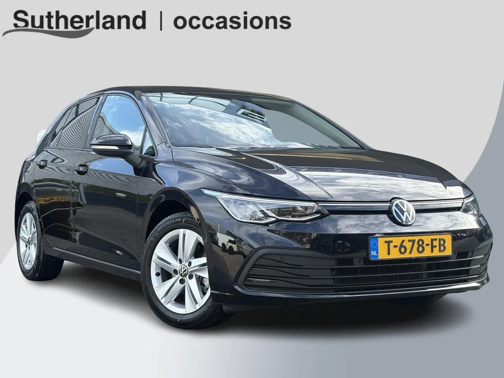 Volkswagen Golf (2023) — foto 1