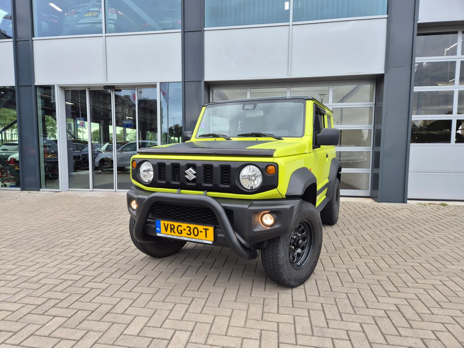 Suzuki Jimny (2022) — foto 1