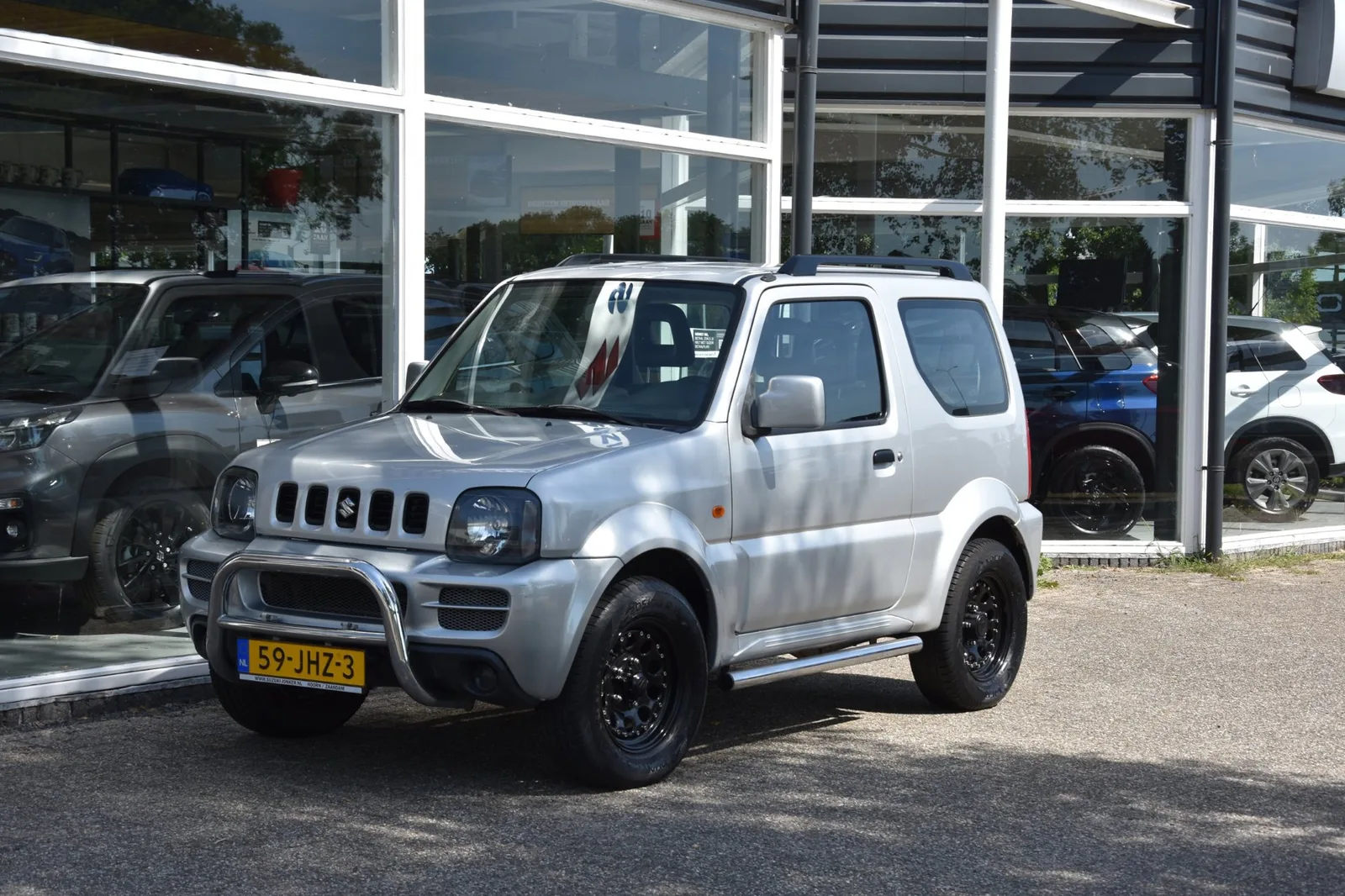 Suzuki Jimny (2009) — foto 1