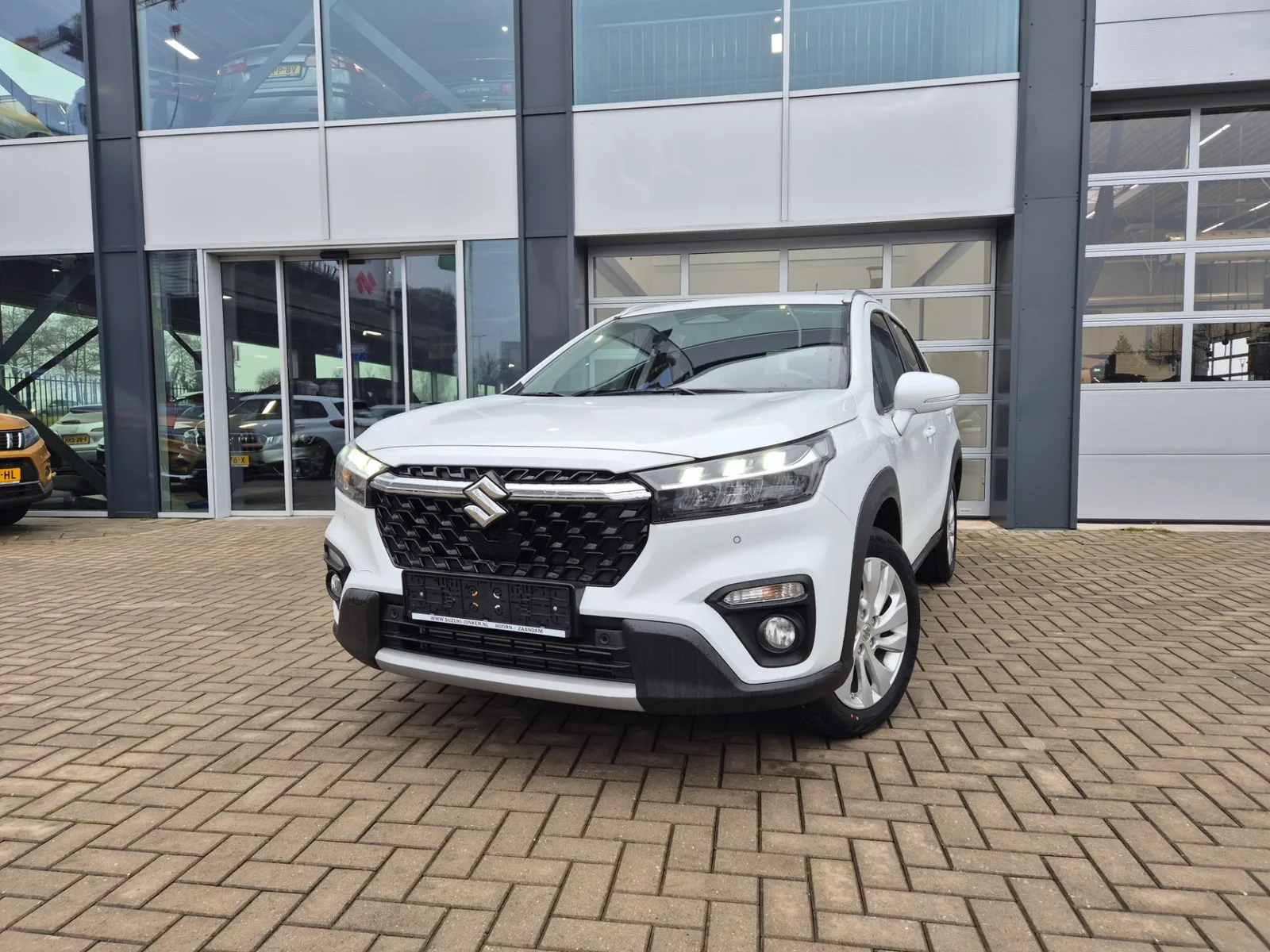 Suzuki S-Cross (2025) — foto 1