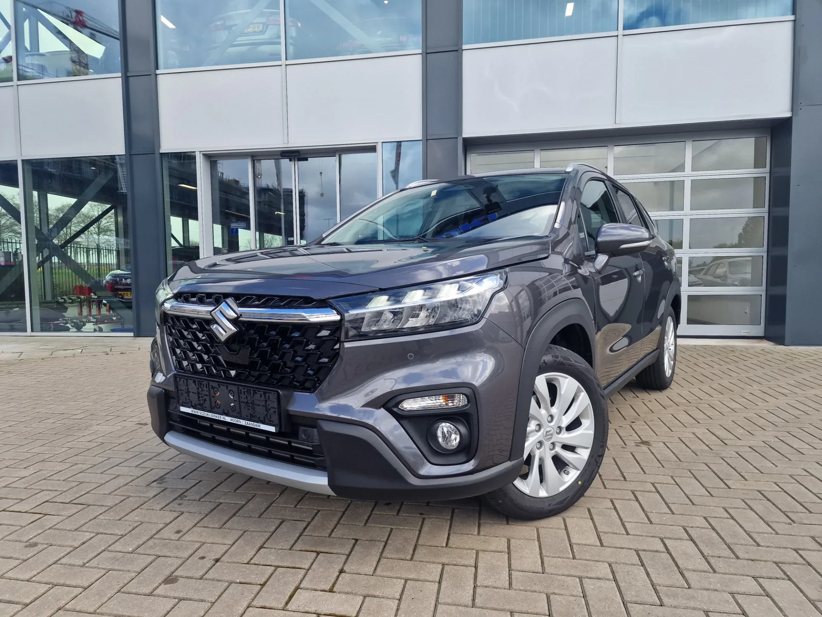 Suzuki S-Cross (2025) — foto 1