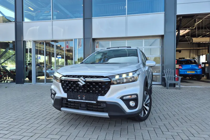 Suzuki S-Cross (2022)