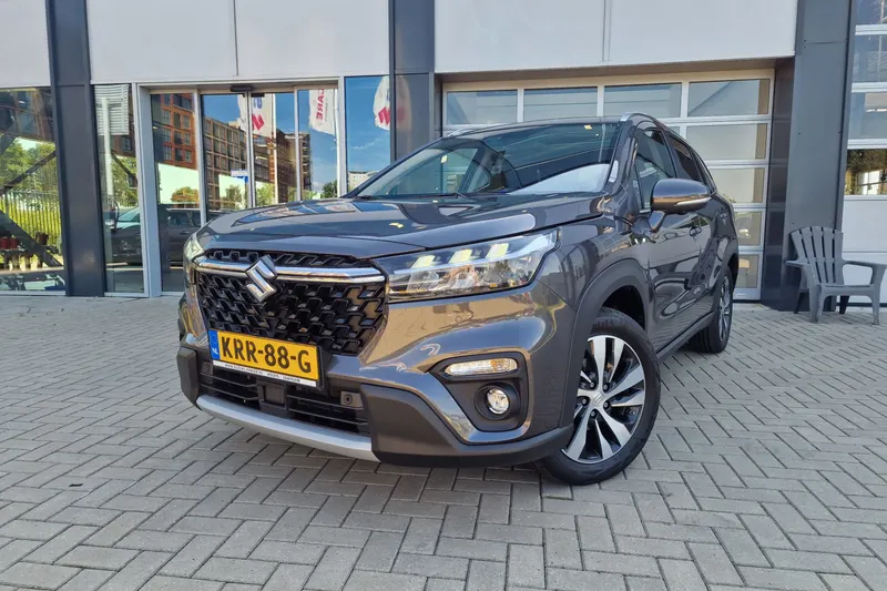 Suzuki S-Cross (2022)
