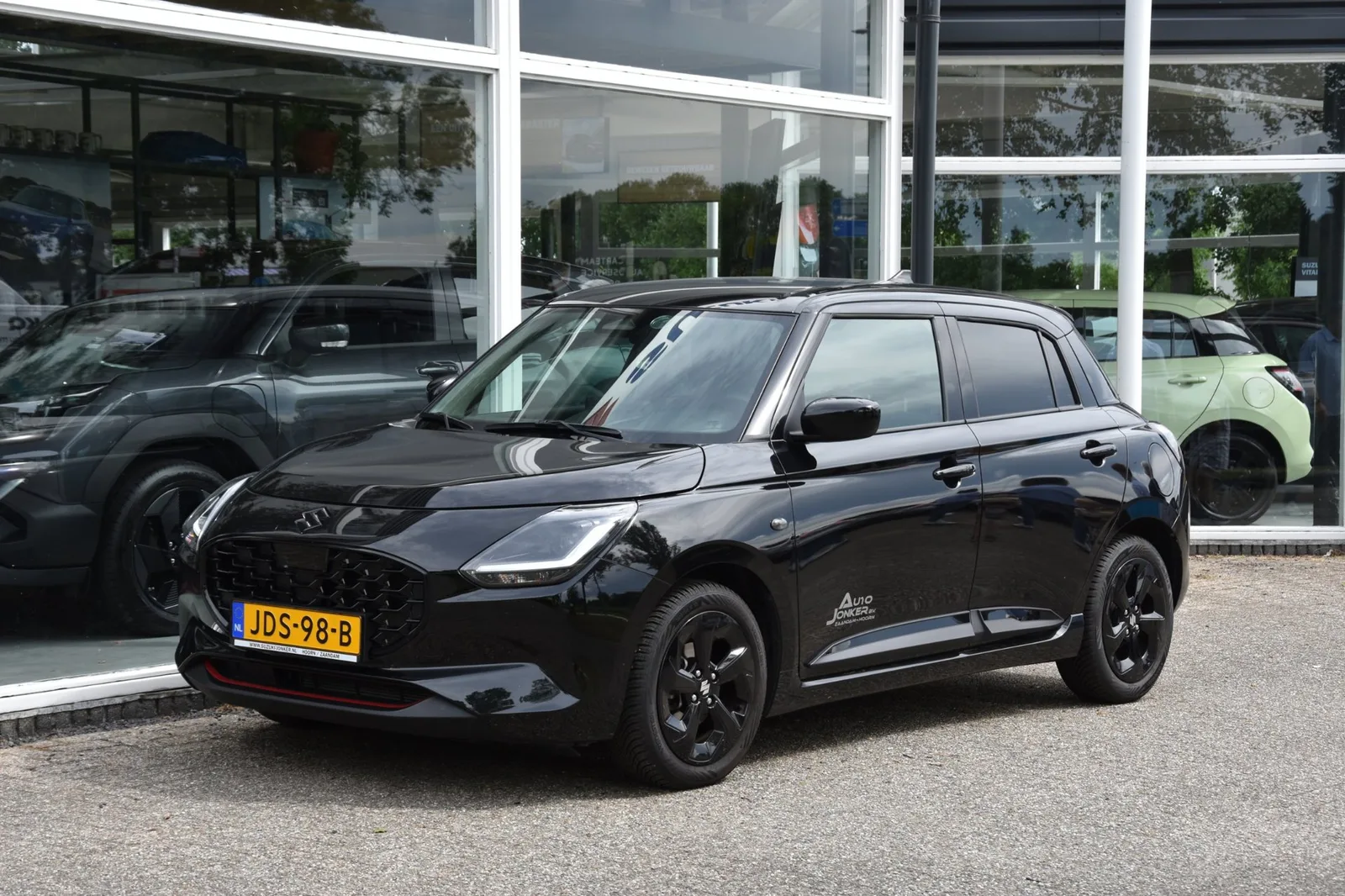 Suzuki Swift (2025) — foto 1