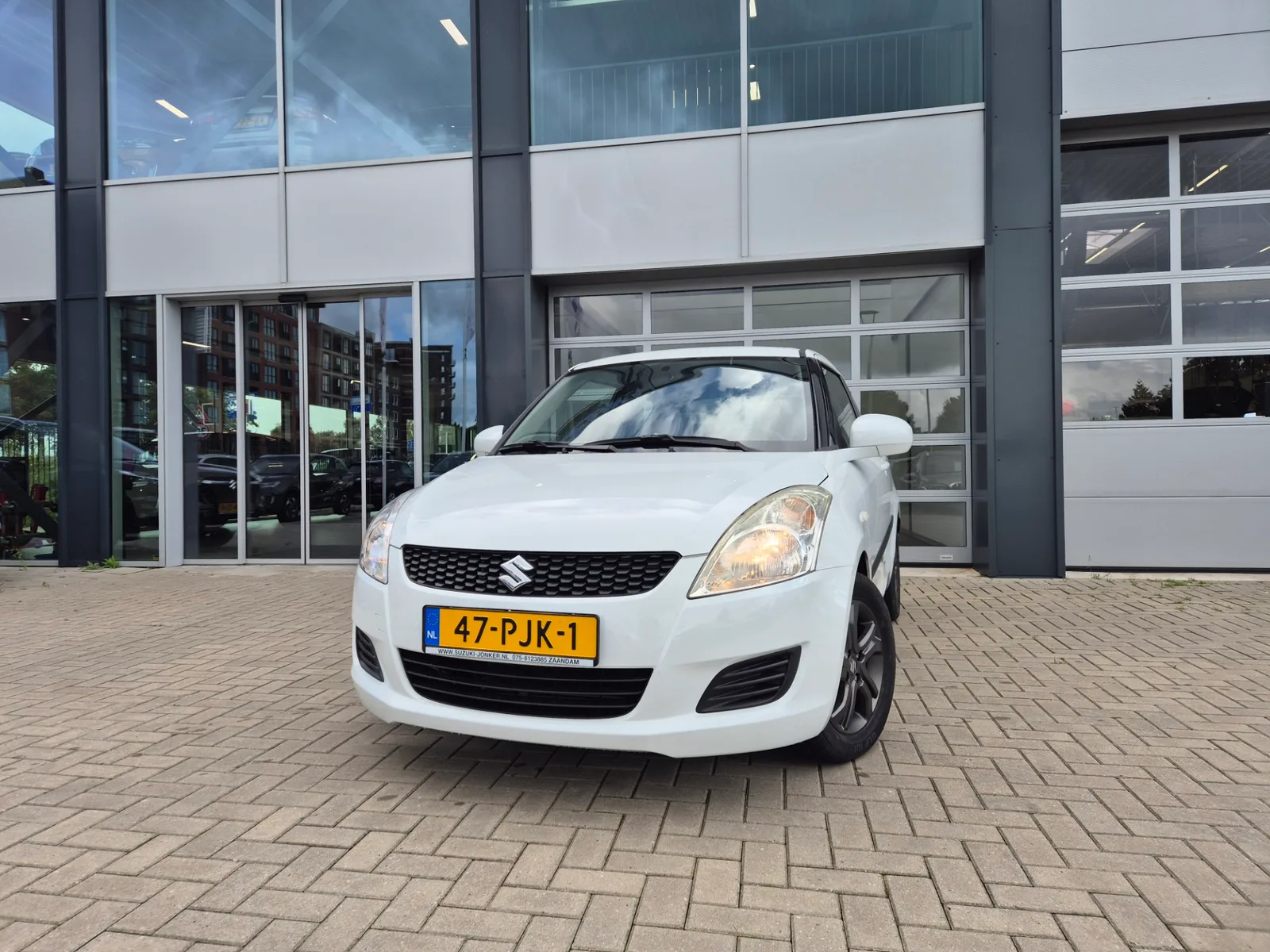 Suzuki Swift (2011) — foto 1