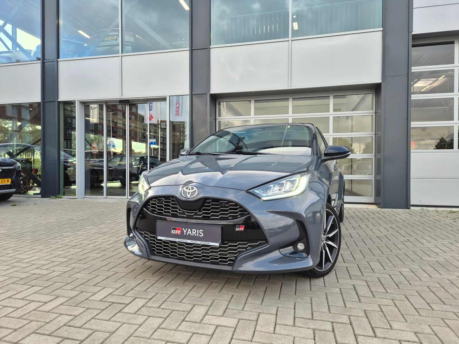 Toyota Yaris (2025) — foto 1