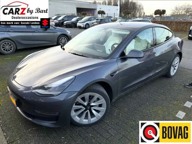 Tesla Model 3 (2023) — foto 1