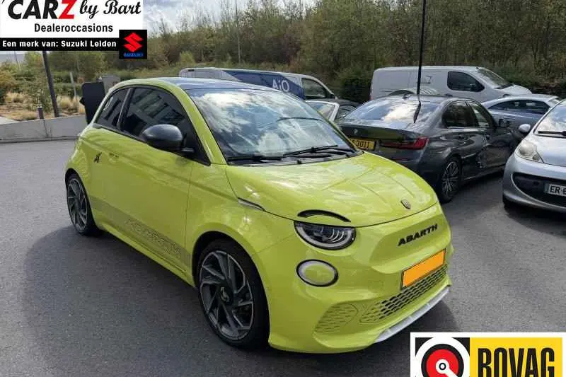 Abarth 500e (2023)