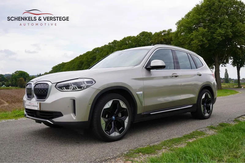 BMW iX3 (2021)