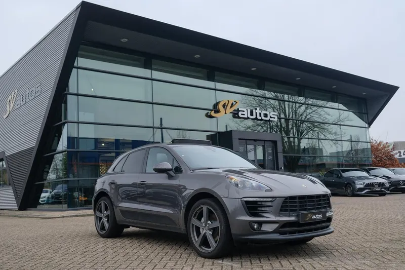 Porsche Macan (2015)
