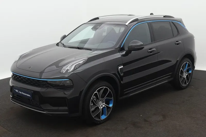 Lynk & Co 01 (2023)