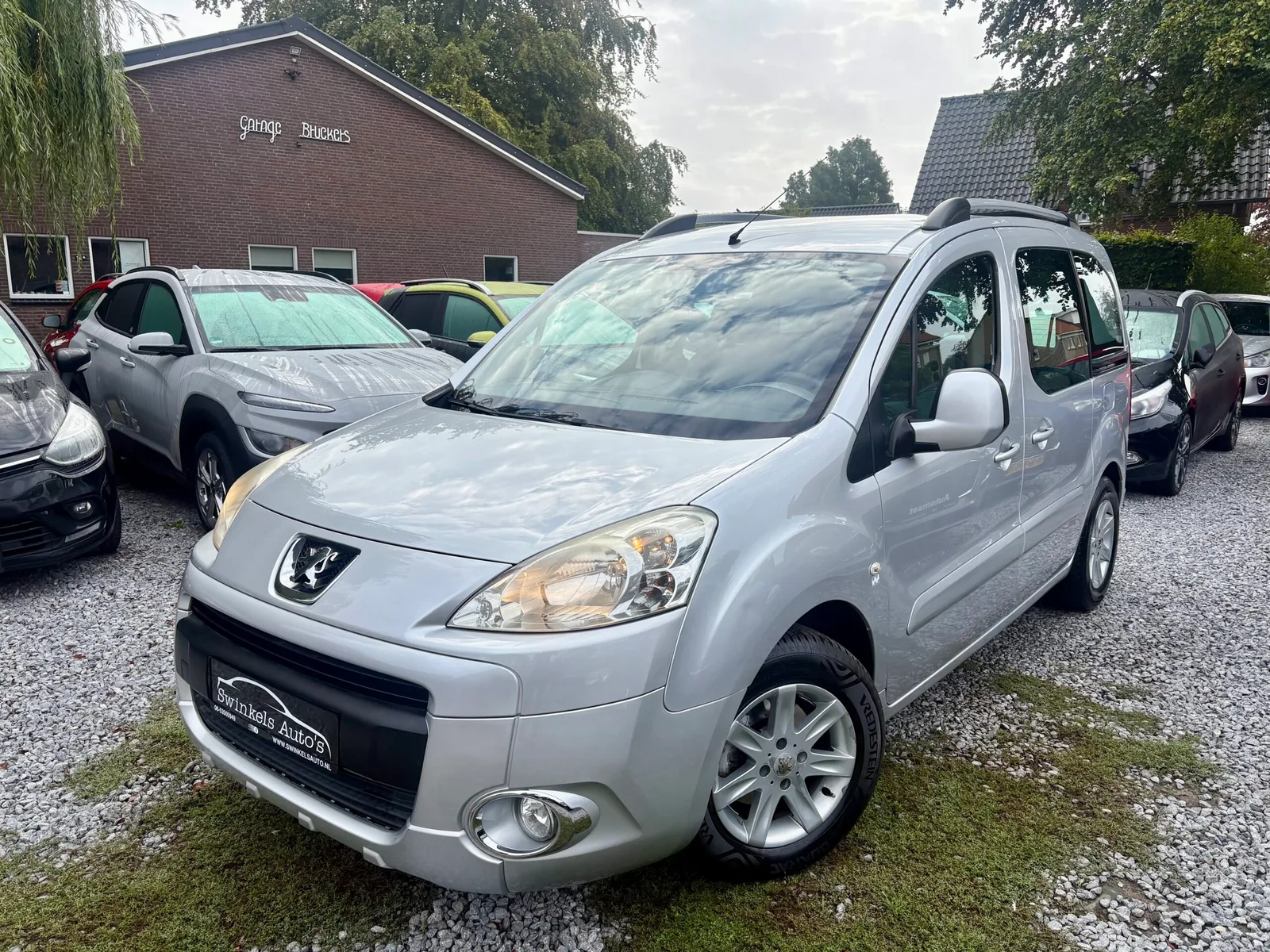 Peugeot Partner (2010) — foto 1