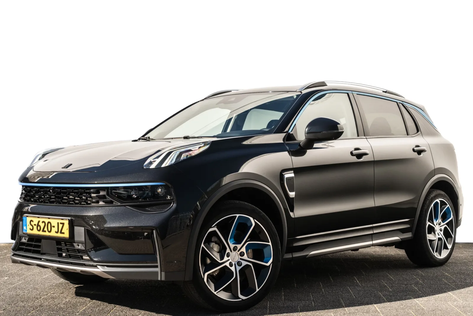 Lynk & Co 01 (2023) — foto 1