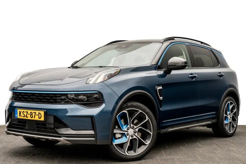 Lynk & Co 01 (2021)