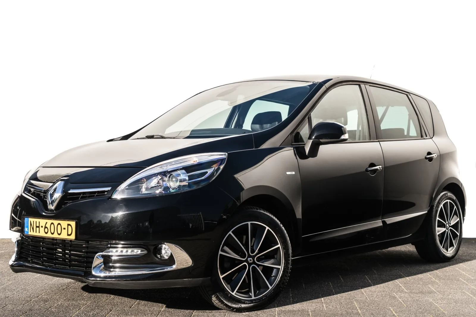 Renault Scénic (2013) — foto 1