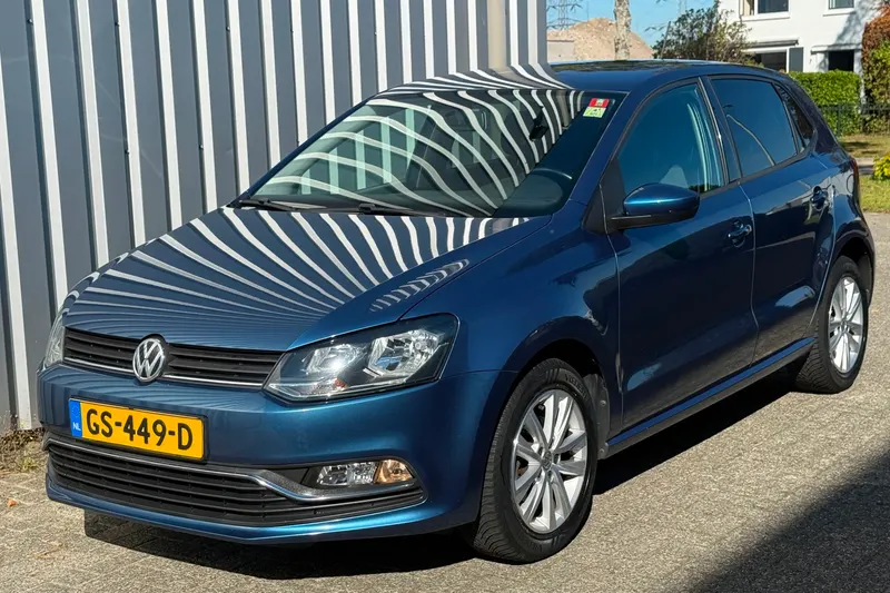 Volkswagen Polo (2015)