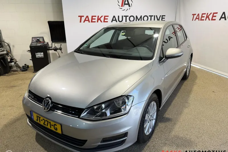 Volkswagen Golf (2016)
