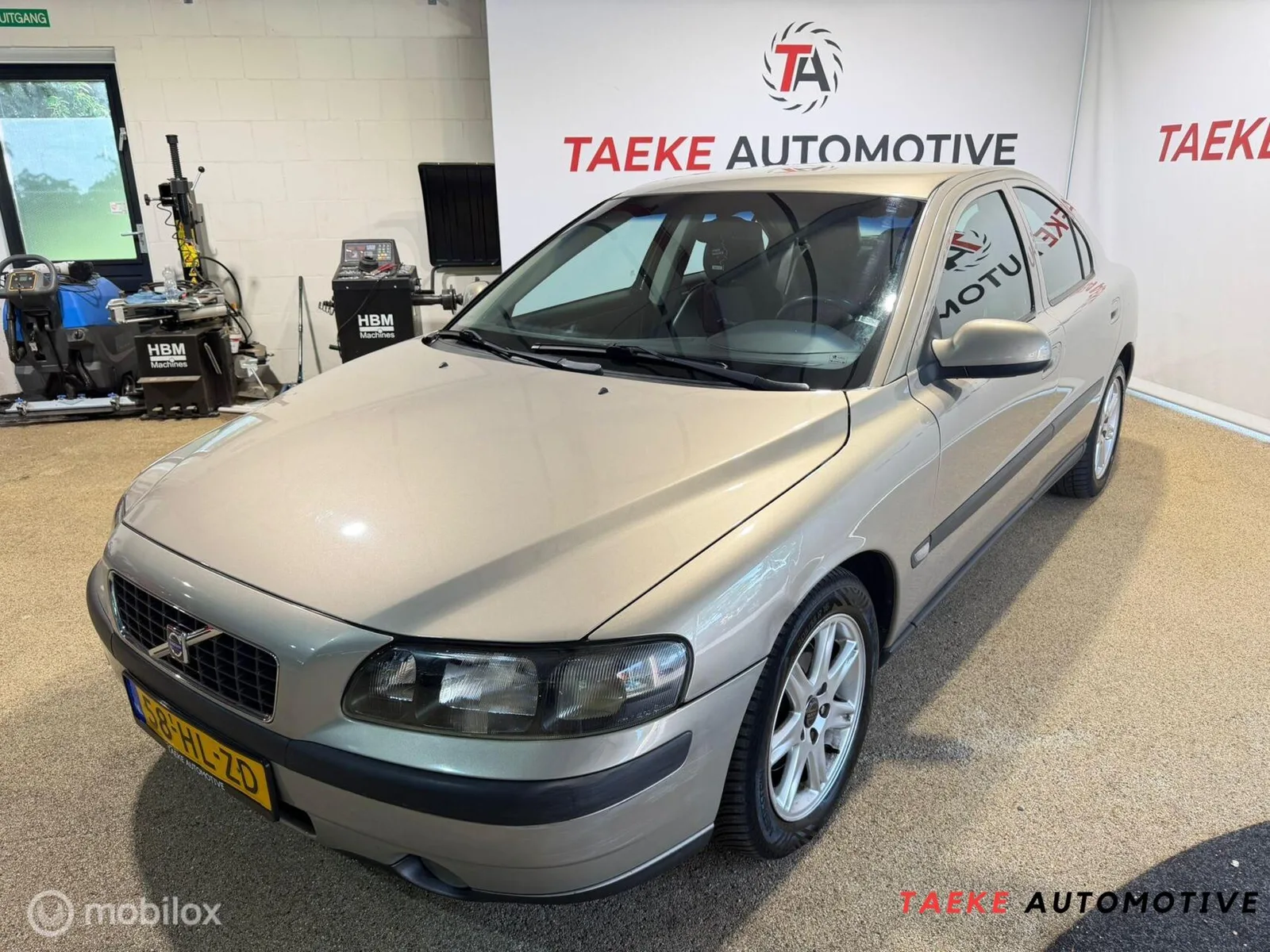 Volvo S60 (2001) — foto 1