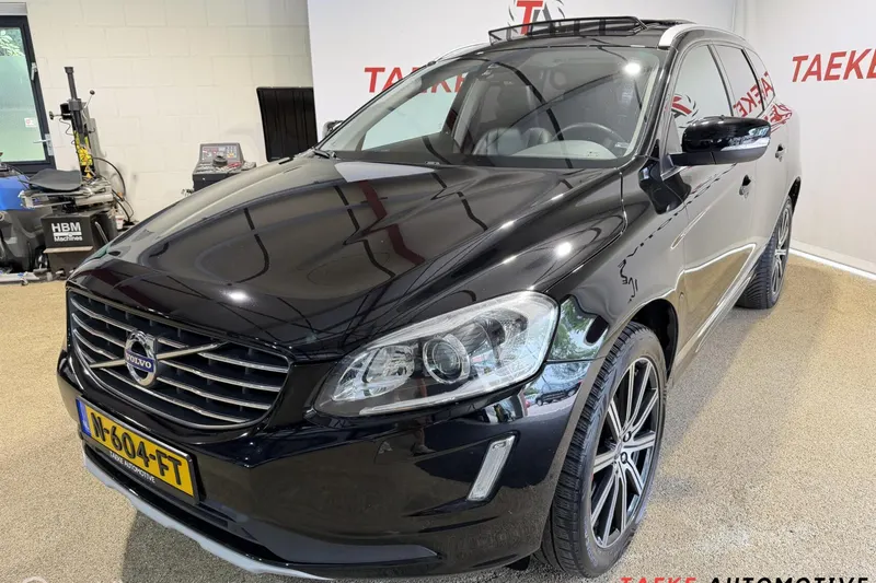 Volvo XC60 (2015)