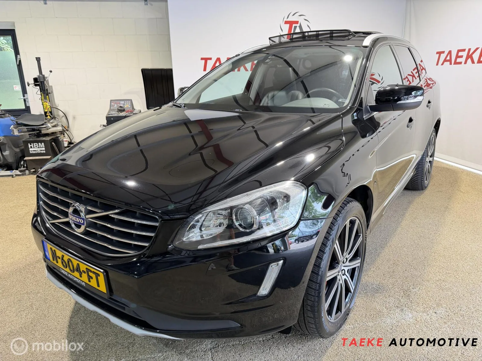 Volvo XC60 (2015) — foto 1