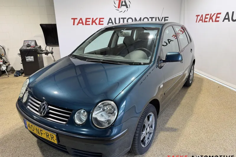 Volkswagen Polo (2003)