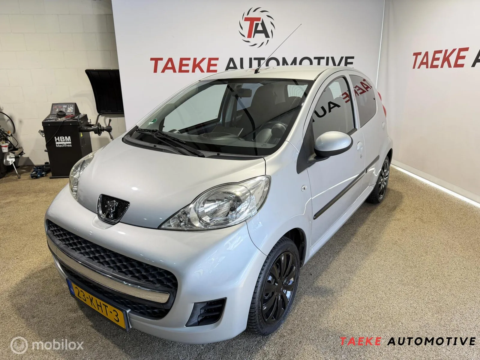 Peugeot 107 (2009) — foto 1