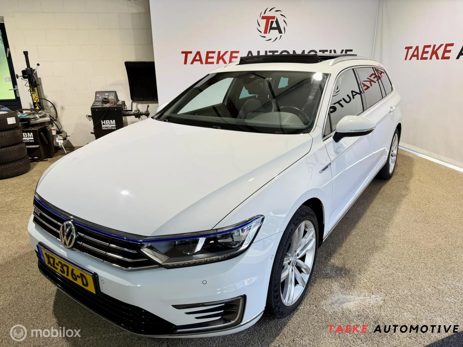 Volkswagen Passat (2017) — foto 1