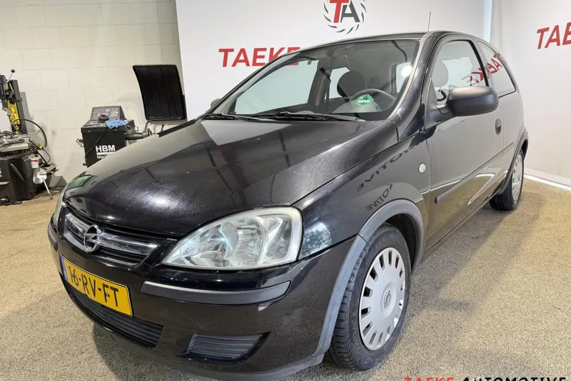 Opel Corsa (2005)