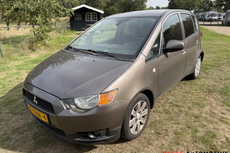 Mitsubishi Colt (2012)