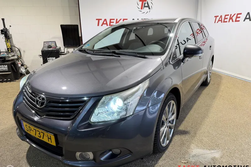 Toyota Avensis (2011)